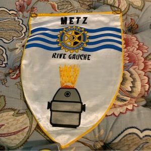 Vintage Metz Rive Gauche Rotary International Club Wall Hanging Banner Flag